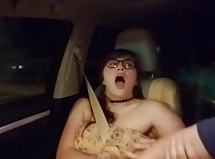 He touches her pussy in the car