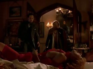 Mesmerizing Redhead Sadie Frost Masturbating In a Hot 'Dracula' Scene