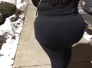 Candid Latina ass in parking lot