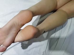 FOOTJOB WITH BLACK NAILS, BLOWJOB AND CUM ON SOLES